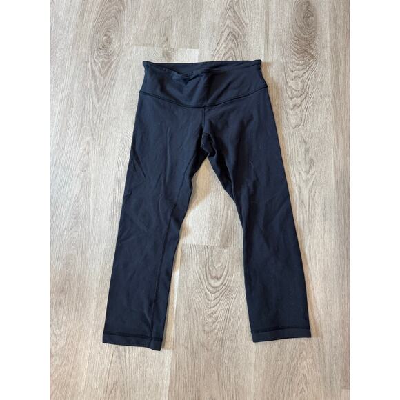 Lululemon Women's High Waisted Training Capri Leggings Activewear Black Size 6 - Picture 1 of 3